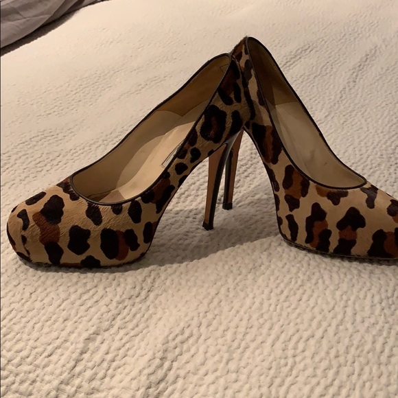 Shoes - Picture 4 of 5